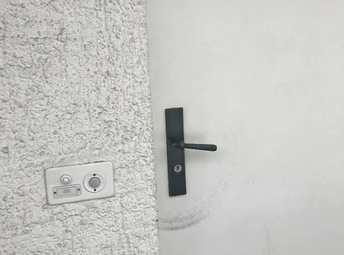 Charly In شقة غشتاد